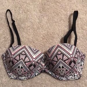 Victoria’s Secret PINK wear everywhere push-up bra